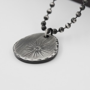 Colier negru antic Strălucitor pandantiv colier rotund din oțel inoxidabil