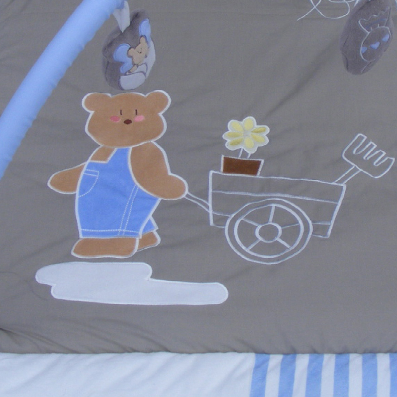 Pătrat playmat --urs