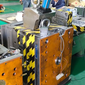 Producători profesioniști de piese din material plastic industrial personalizate Injecție matriță