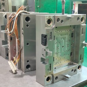 Utilizări de plastic industrial, accesorii medicale mici, turnare prin injecție