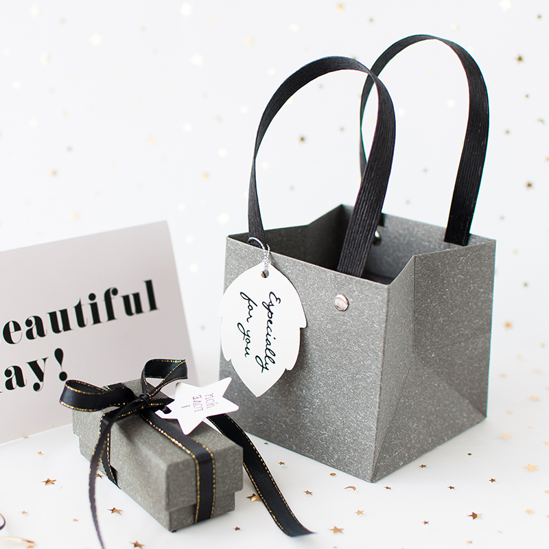 Ambalaj de bijuterii cu carton manual personalizat pentru pandantiv