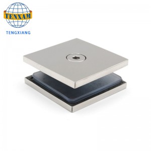 Producătorul chinezesc de sticlă Holds Clips Chrome 2 * 2 inch clip din alamă ușă de sticlă ușă&Balamale de fereastră 8-12mm Standard de baie din sticlă