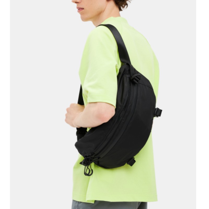 Tricou de potrivire liber