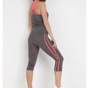 Trackinsuitnegru și portocaliu