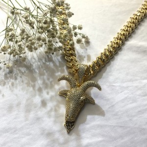 Zircon Solid Hip Hip Hip Colier