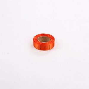 Eticheta de îmbrăcăminte țesută colorată