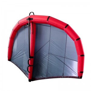 Adulți de vară în aer liber de apă gonflabilă aripă