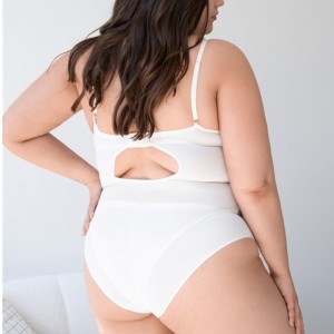 Plus size dantelă de dantelă harnașă sexy și bustiers cu inserție din dantelă