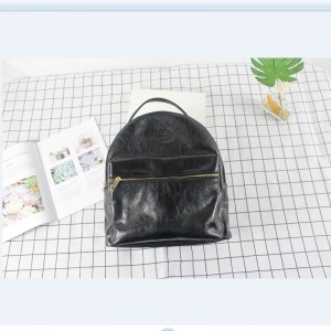 Rucsacuri autentice din piele