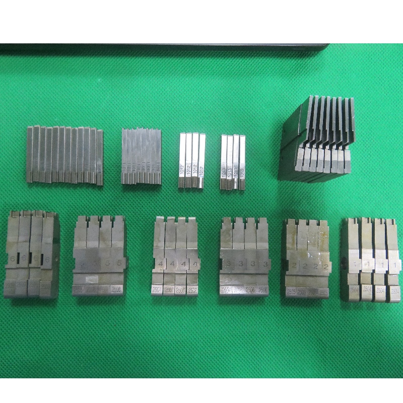 Injecție de plastic-mutată-insert