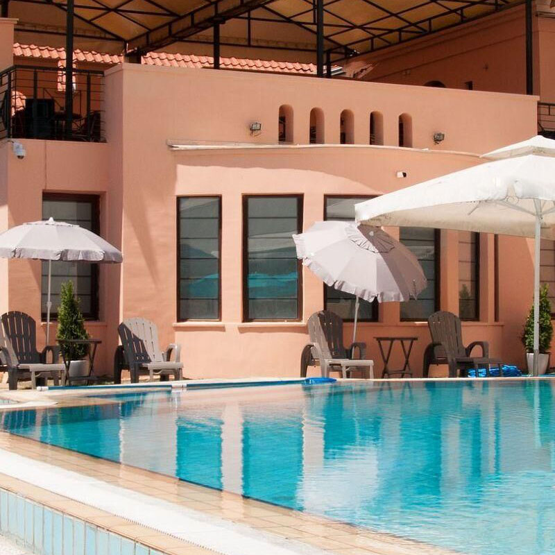 Cinci lucruri de luat în considerare atunci când adăugați o piscină în curtea dvs.