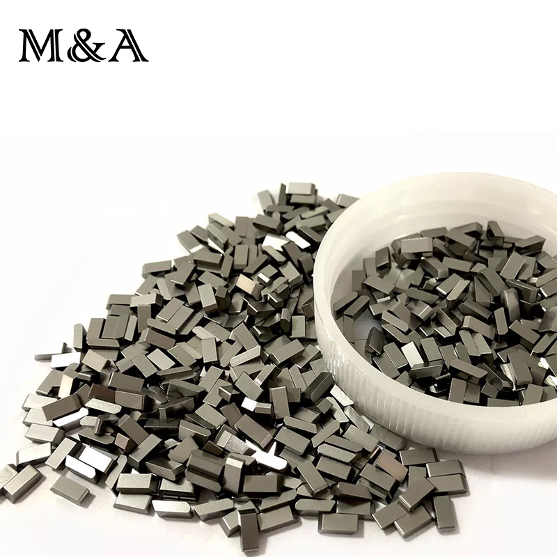 Sfaturi cu carbură China Producător brut Material de carbură de tungsten