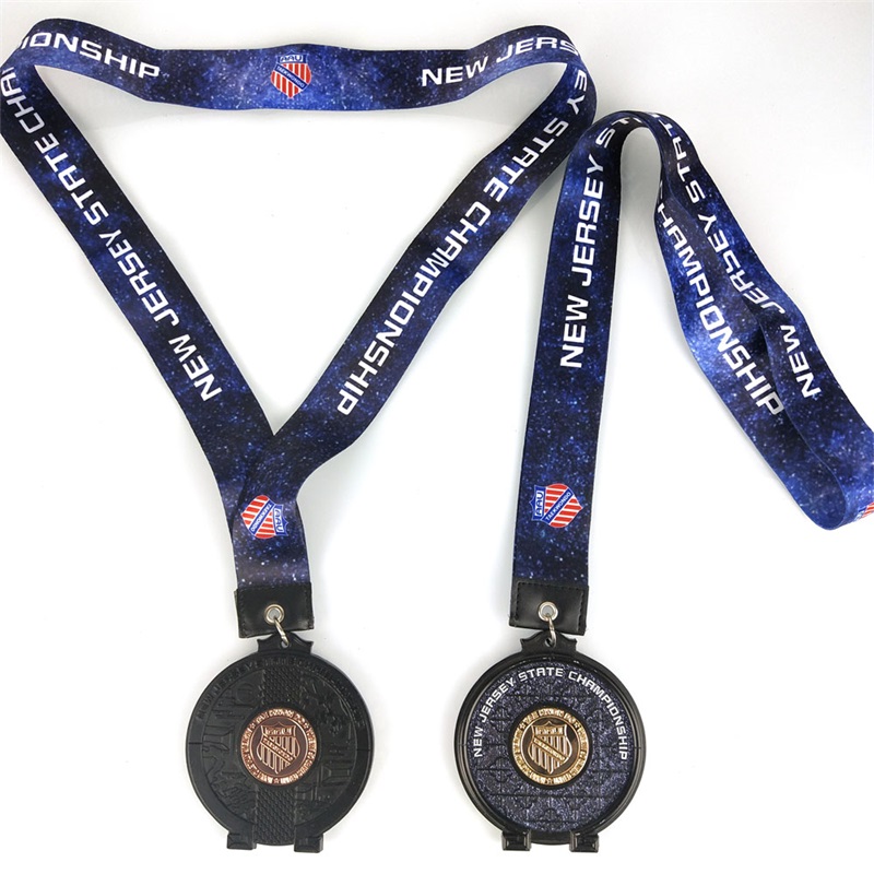 Design de mână Medalii de sticlă metalică de cursă pentru jocuri de iarnă placate antice 2022 Medalii