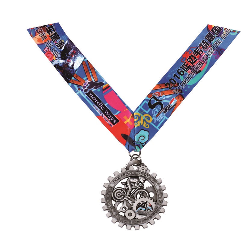 Supliere cu medalii de cursă pentru biciclete Cadouri globale de medalii de triatlon personalizate