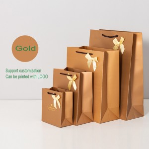 Trageți o pungă de hârtie Kraft