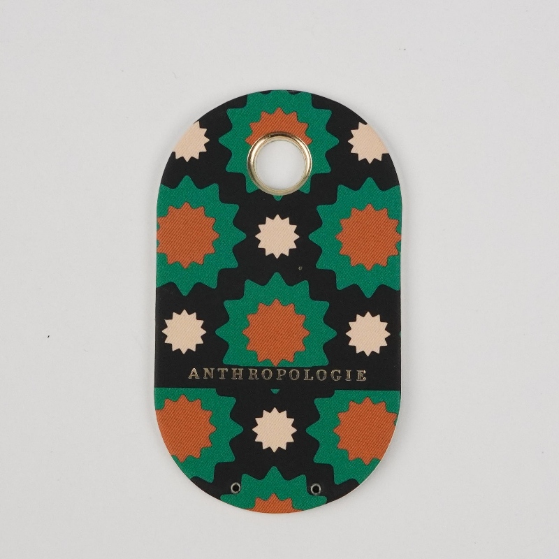 Logo de design de modă personalizat Denumire de marcă de înaltă calitate pentru hârtie personalizată cu funie pentru îmbrăcăminte pentru îmbrăcăminte prietenoasă