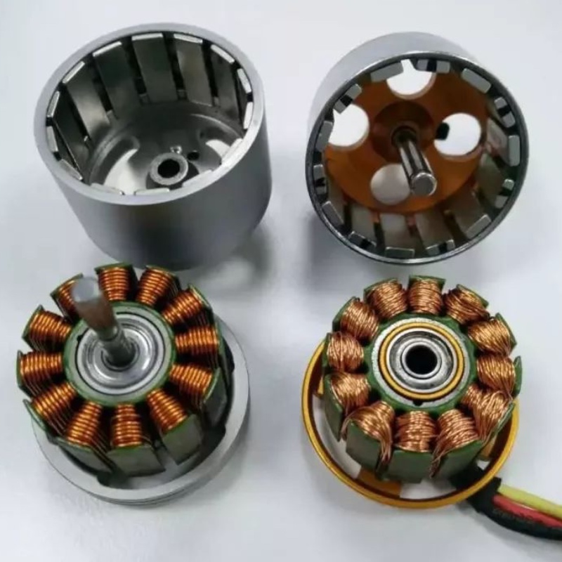 Magnet cu motor electric