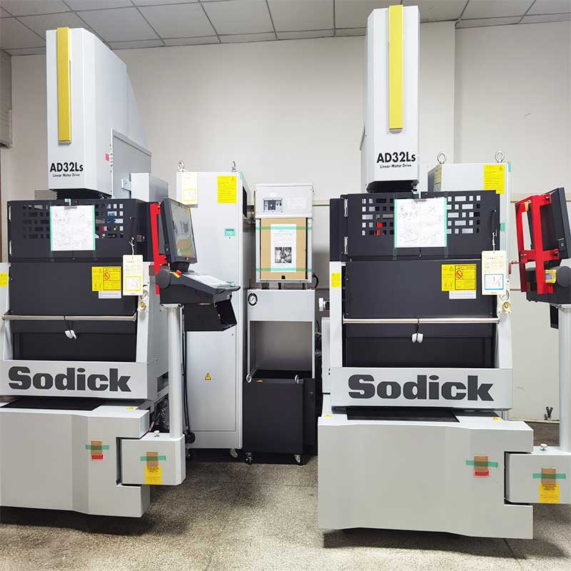 Mașină cu scânteie oglindă