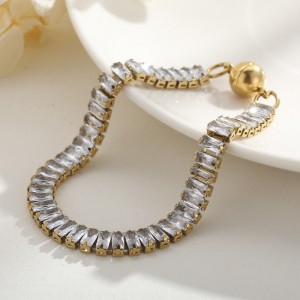 Europa și Statele Unite Tendință Titanium Oțel Square Zircon Ins Wind Hand Ornamente din oțel inoxidabil Stone cu un singur rând Diamond Magnet Femeie Brățară cataramă