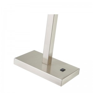 Lampa de birou pentru ospitalitate la camera de oaspeți