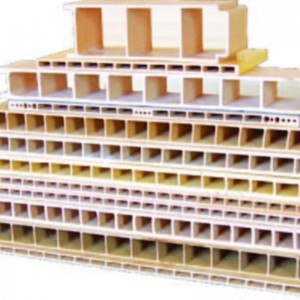 Mold de extrudare a ușilor largi din plastic