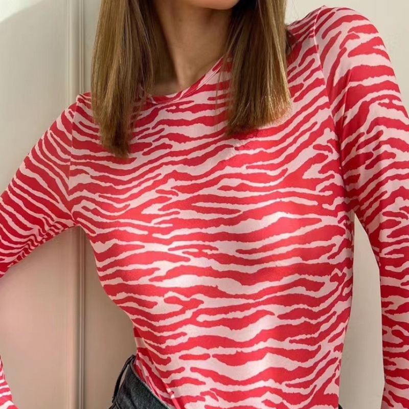 Tricou cu imprimeu rotund în stil european și american, cămașă cu dungi subțiri cu dungi subțiri
