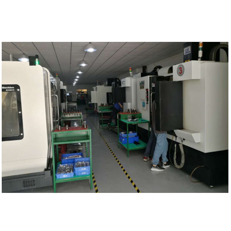 Accesoriile de procesare hardware sunt utilizate mai mult în care utilaje?