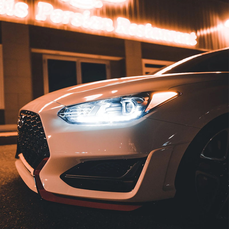 Lămpi xenon-crearea culorii \\\\ \\\