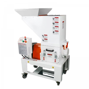 Concasor tăcut cu viteză lentă