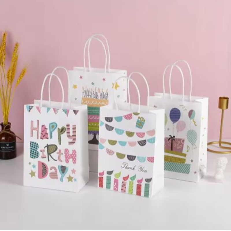 Noua zi denaștere Kraft genți de mână creativă pentru cumpărături de hârtie de hârtie pentru pacoane de hârtie cadou ambalaj