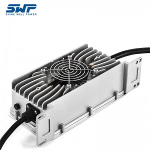 60V15A Studlift Lithium Battery Charger Ieșire curentă încărcător inteligent cu profil robust din aluminiu USD în coș de golf