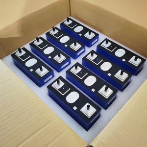 Svolt 106AH Baterie LFP 3.2V 100AH ​​LIFEPO4 Baterie prismatică Baterie reîncărcabilă cu fosfat de fier de fier pentru 12V 24V 48V