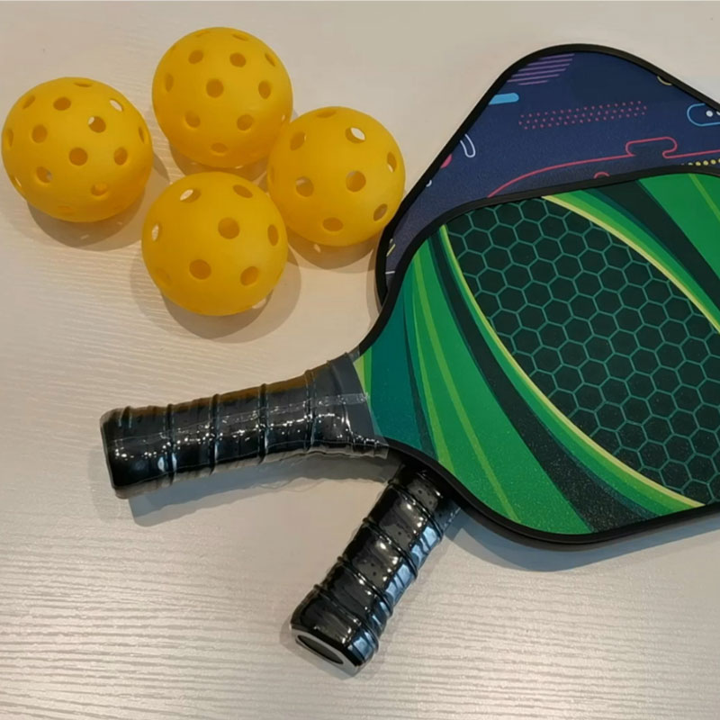 Cum să alegi o paletă Pickleball?