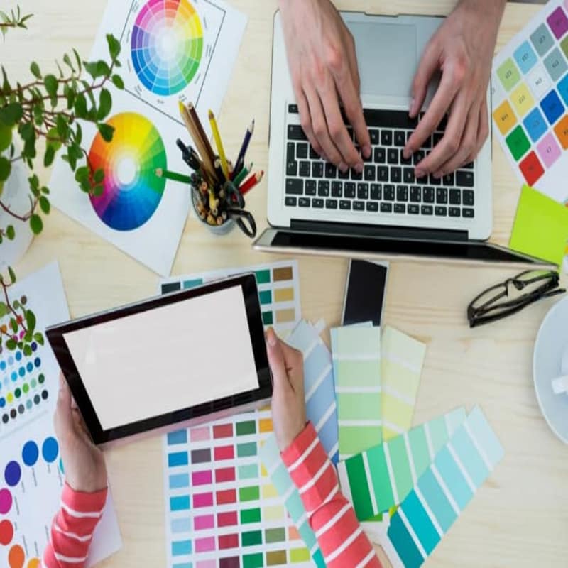Culori CMYK și Pantone în industria ambalajelor de hârtie