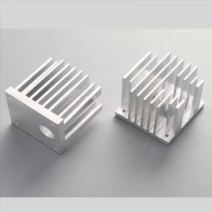 Personalizat CNC Tăiere cu laser Piese de sudare Serviciu de ștanțare Fabricare de prelucrare a poansonului din tablă de aluminiu