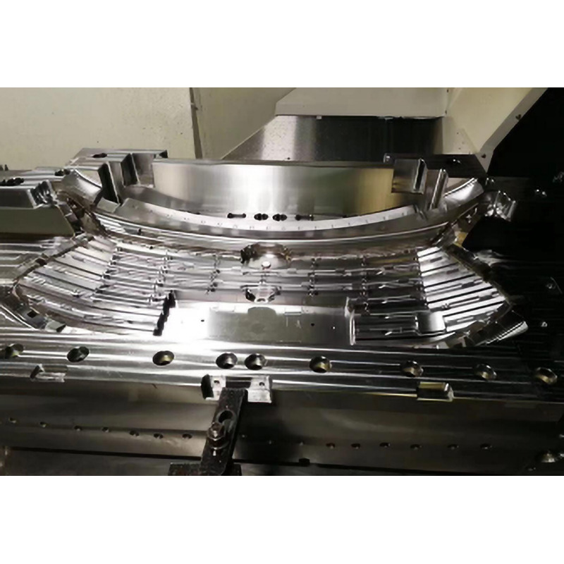 matriță pentru grila mașinii