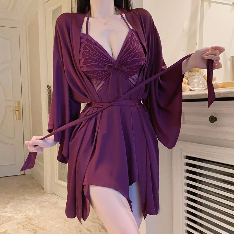 Cârâie denoapte cu suspendare din dantelă sexy cu tampoane și un V adânc-gât pentru un aspect seducător, atârnat-Stil de gât, împerecheat cu o haină, set de îmbrăcăminte lanivel de casă.P3945 Preț:$199.99