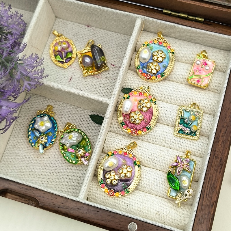 Pandantiv de pictură în ulei de epocă