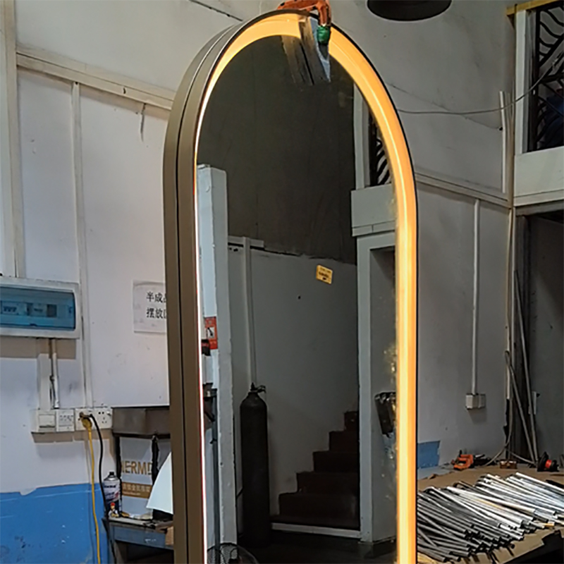 Lampa integrată din oțel inoxidabil Zotye și oglindă inteligentă din oțel inoxidabil electroplatat personalizabil