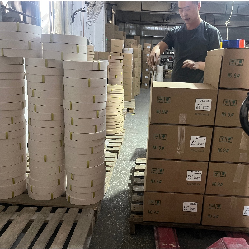 Standarde de mediu de mediu de înaltă calitate PVC Edge Banding Banding